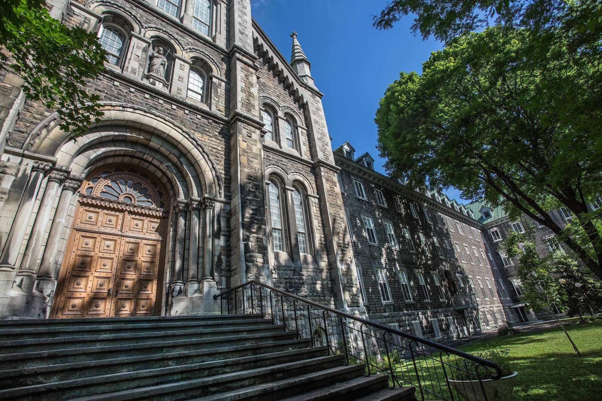 The Grey Nuns Residence By Concordia University Montreal Exterior photo